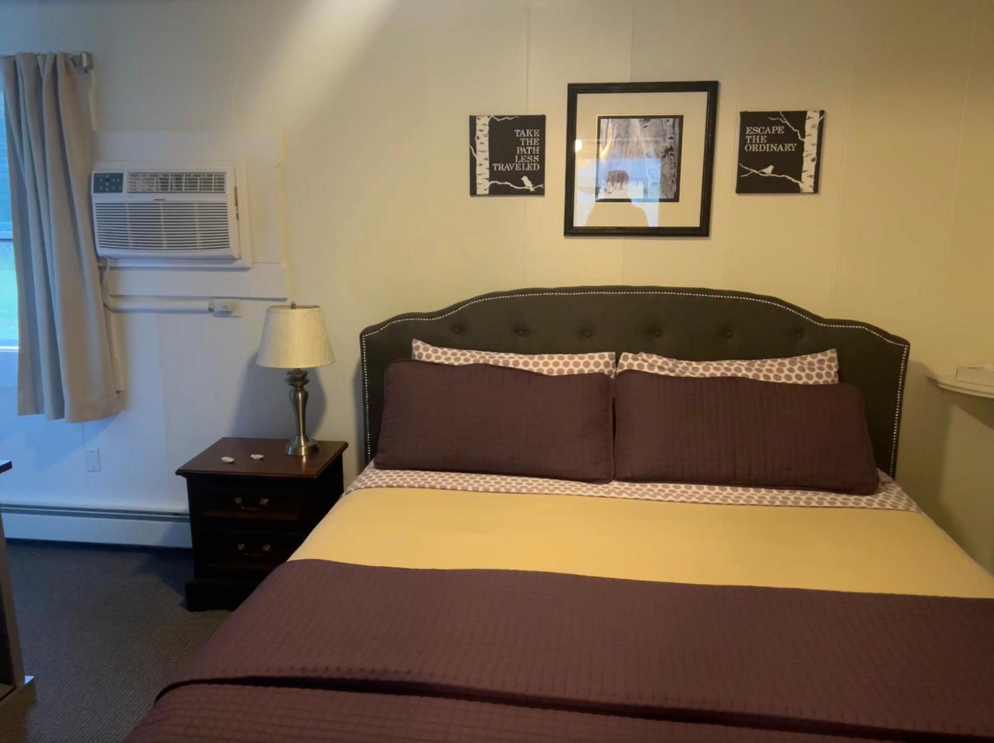 Profile Deluxe Motel *